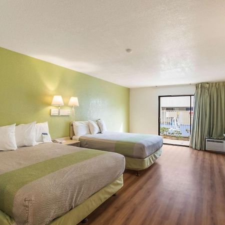 Motel 6 Hemet Buitenkant foto