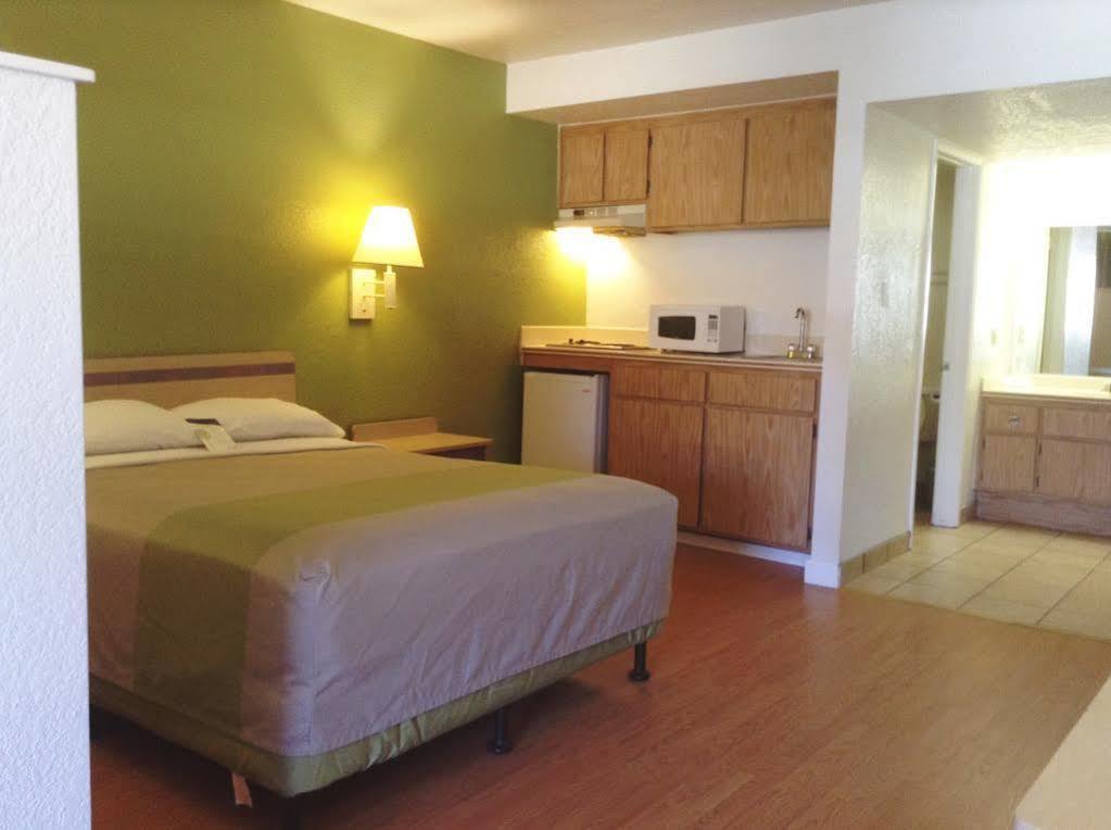 Motel 6 Hemet Buitenkant foto