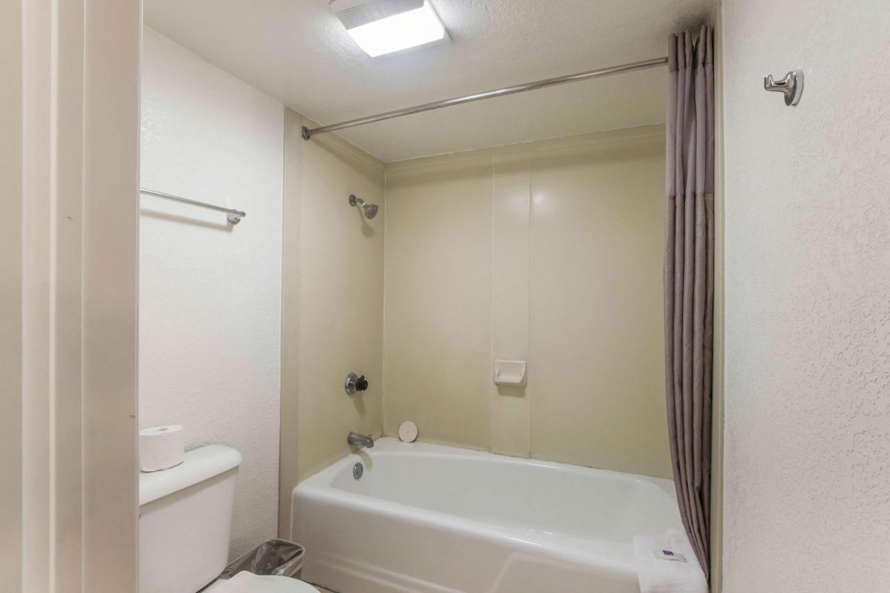 Motel 6 Hemet Buitenkant foto