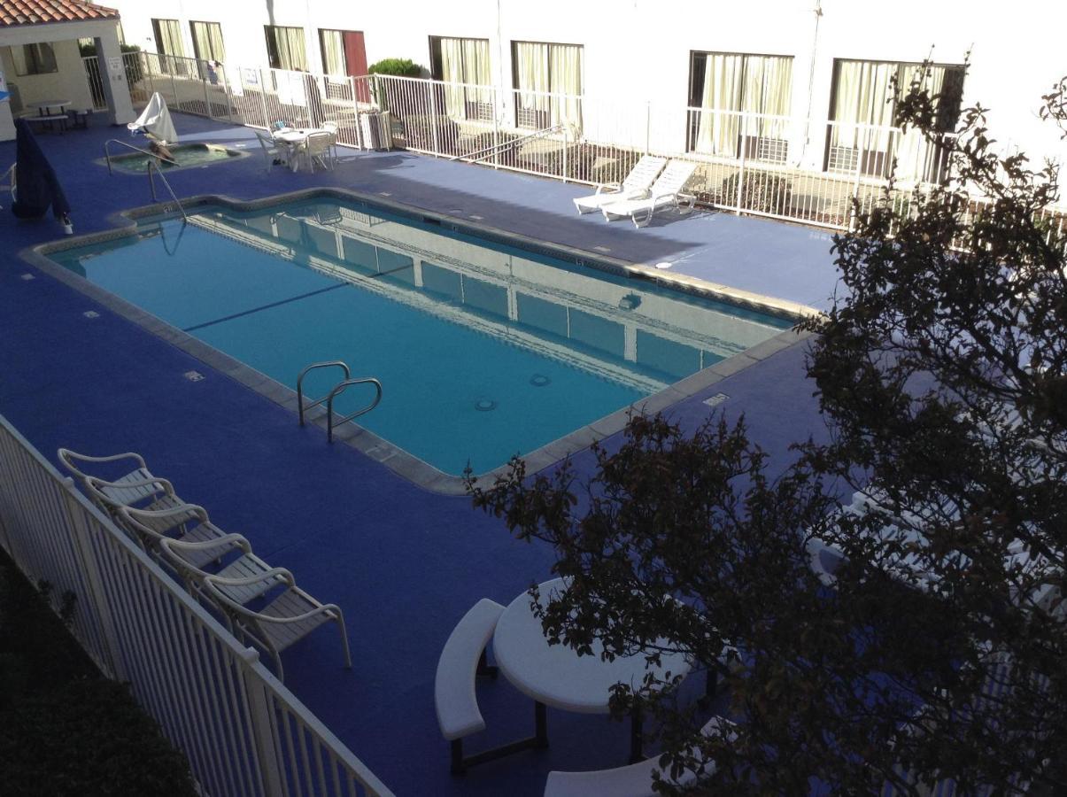Motel 6 Hemet Buitenkant foto